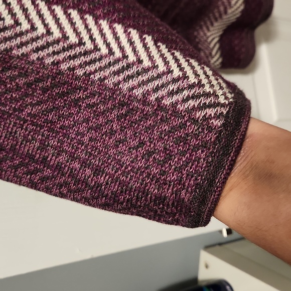 Chap's Denim sweater women's XL.  Beautiful shades of purple and lilac - Picture 3 of 6